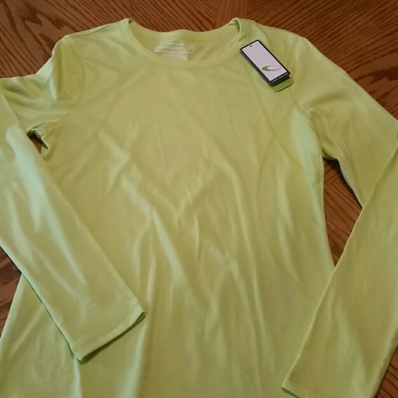 2 Tek Gear shirts - Picture 3 of 4