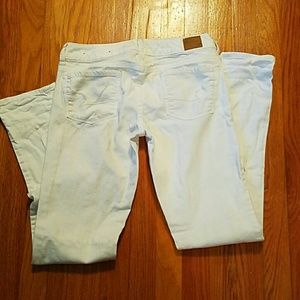 Super cute American Eagle white skinny jeans