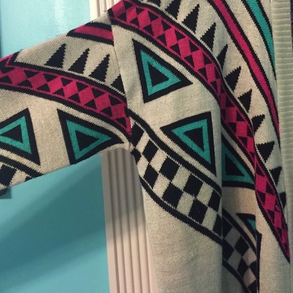 Patterned Cardigan - Picture 2 of 4