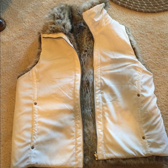 Reversible fur vest