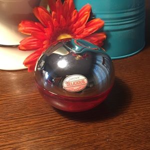 DKNY Red Delicious perfume 1.7 ounce