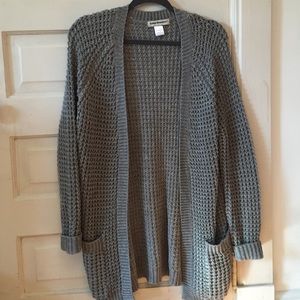 Long and cozy knit cardigan