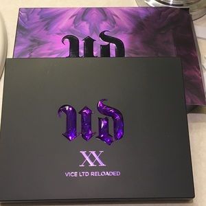 Urban Decay XX Vice Relaoded Eyeshadow Palette
