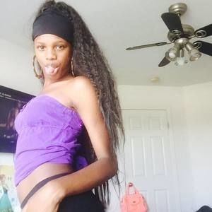 Meet your Posher, Alana