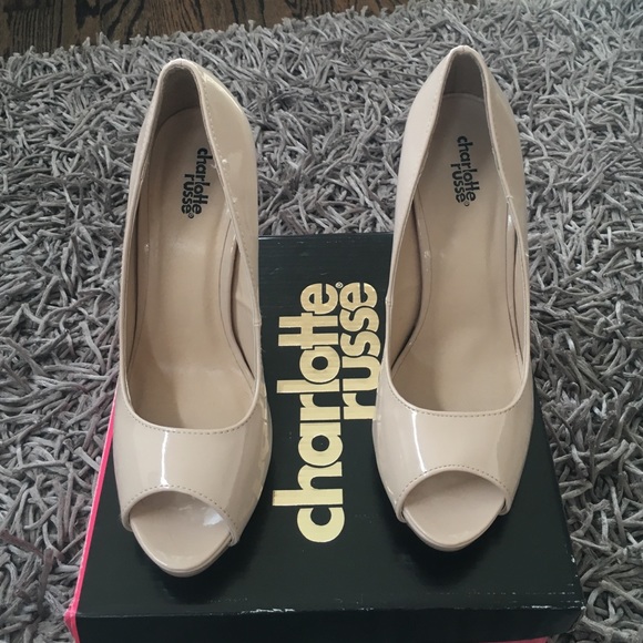 Nude open toe heels 👠 - Picture 2 of 4