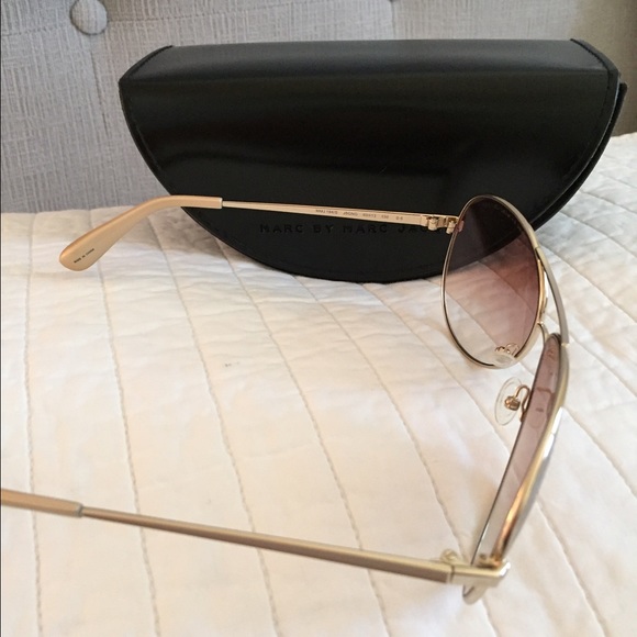 MARC by Marc Jacobs aviators