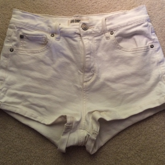 GRG DNM White Short Shorts