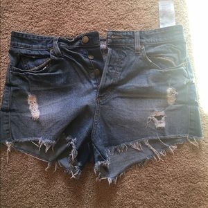 Guess high waited shorts