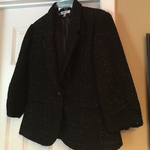 Black jacket with 3/4 length sleeves