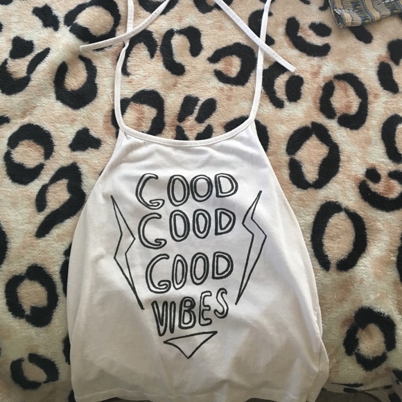 BRANDY MELLVILLE halter top "good vibes"