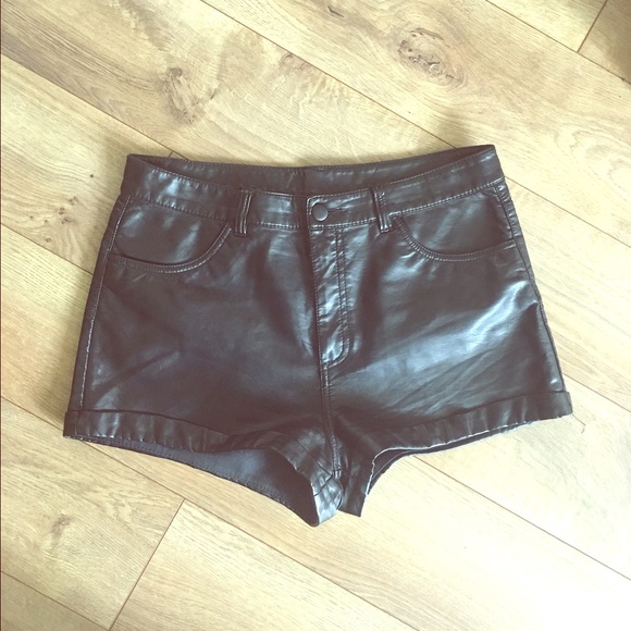 Black leather high waisted shorts!