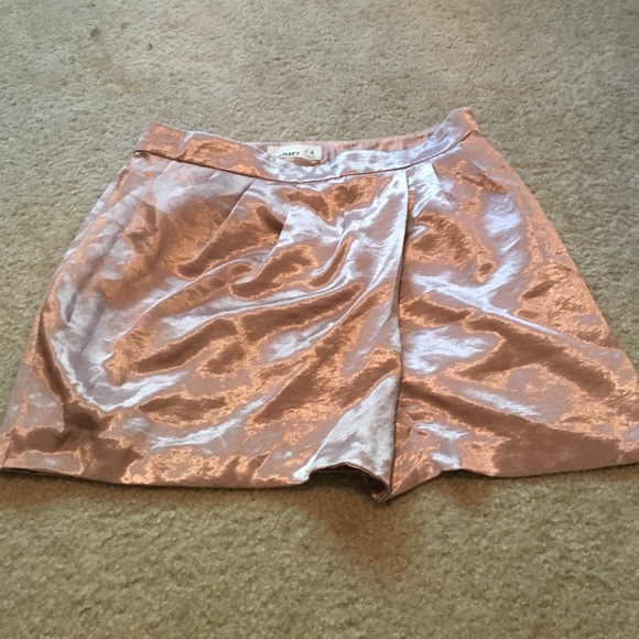 Shiny shimmer pink mini skirt