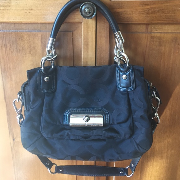🌸COACH🌸Classic black handbag PRICE IS FIRM