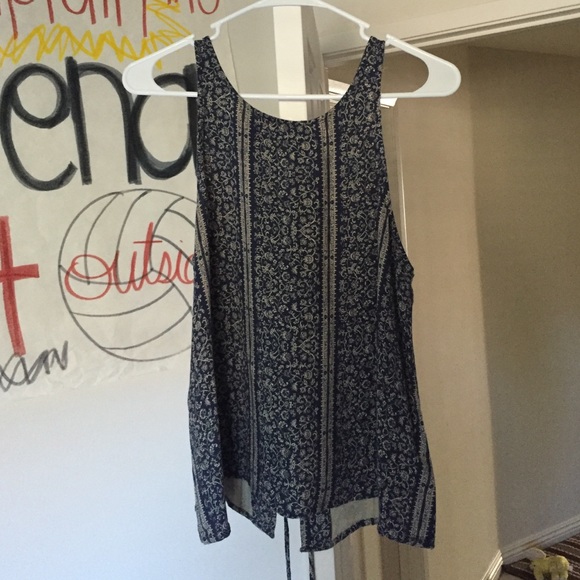 AE lace up patterned tank