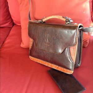 Belle rose cross body bag.