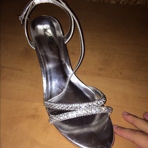 Silver diamond stud prom shoe