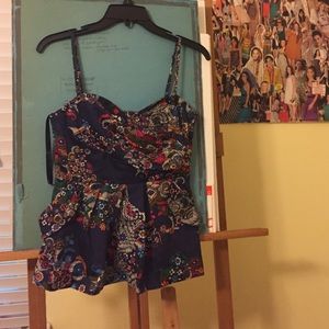 Anthropologie top with removable straps Size 2