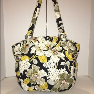 Vera Bradley Glenna in "Dogwood"