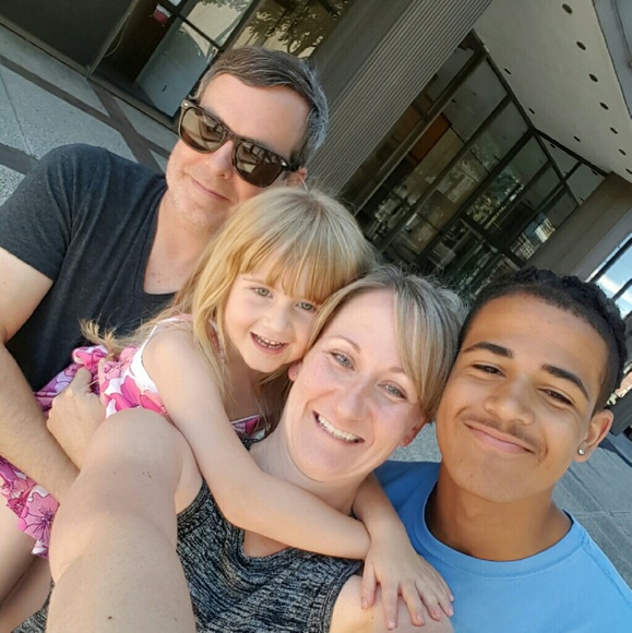 Meet your Posher, Paige - Picture 2 of 3