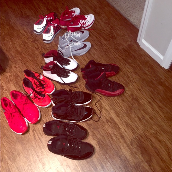 Multiple shoes. In good condition