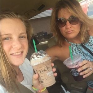 Meet your Posher, Annie