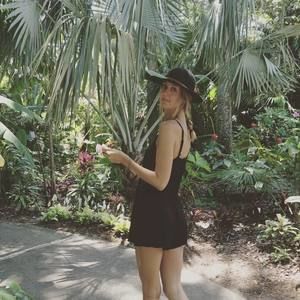 Meet your Posher, Kelli