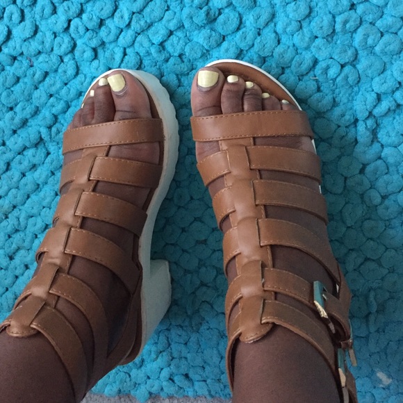 Platform sandals - Picture 1 of 2