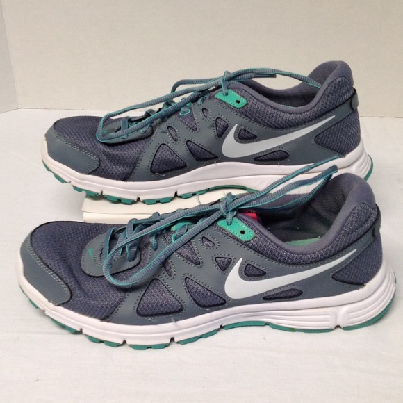Nike Revolution 2 running Shoes. Size 10. Gray