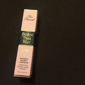 Too faced born this way concealer