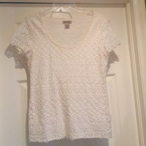 Lace cream t shirt.