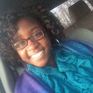 Meet your Posher, Amirah