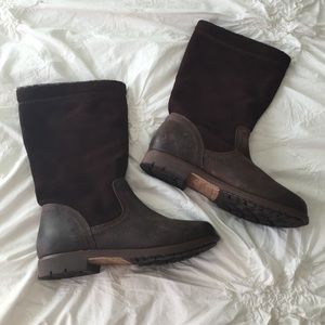 OluKai Boots