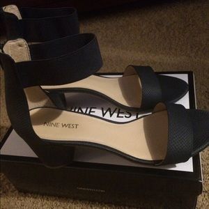 Classy navy blue sandals