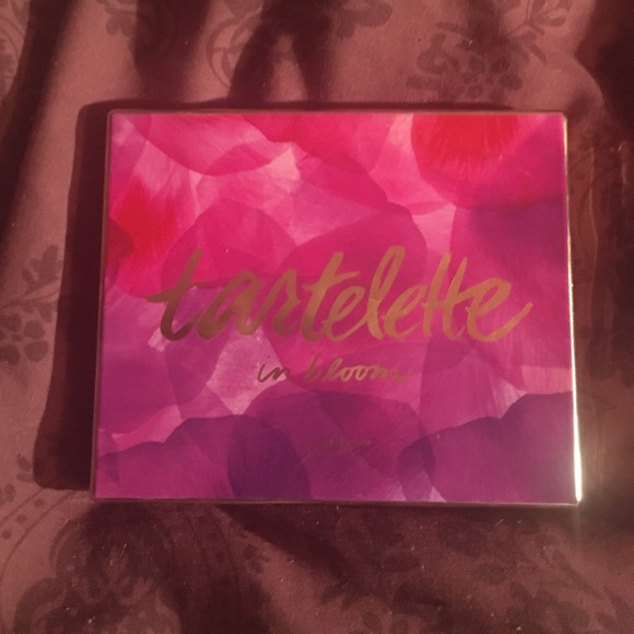 TARTE 🌺 Tartette 2 IN BLOOM 🌺 Palette