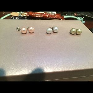 Freshwater pearl earrings