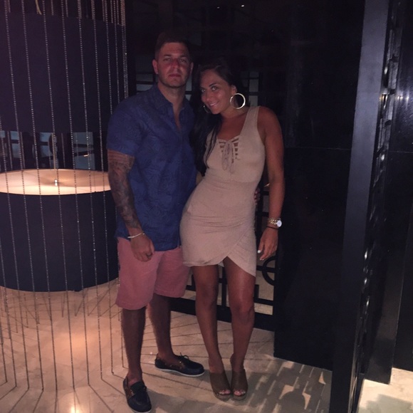 Meet your Posher, Daniela - Picture 2 of 2