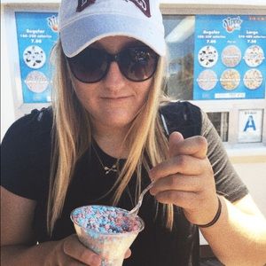 Meet your Posher, Sarah