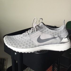Brand new Women's Nike Juvenate Casual Shoes