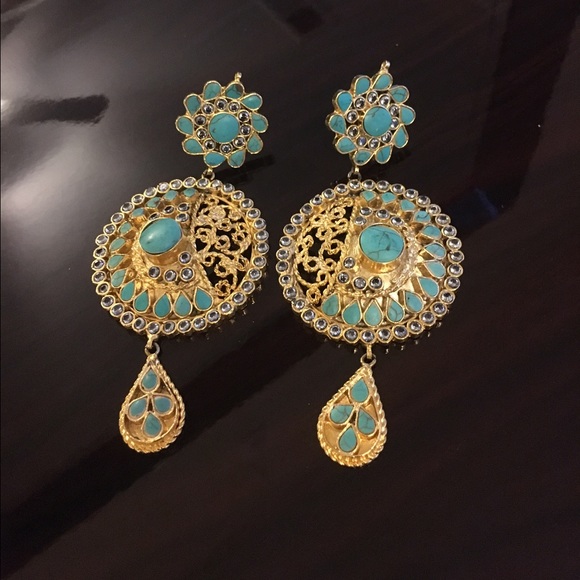 Gorgeous Bollywood style Earrings!💙💙💙