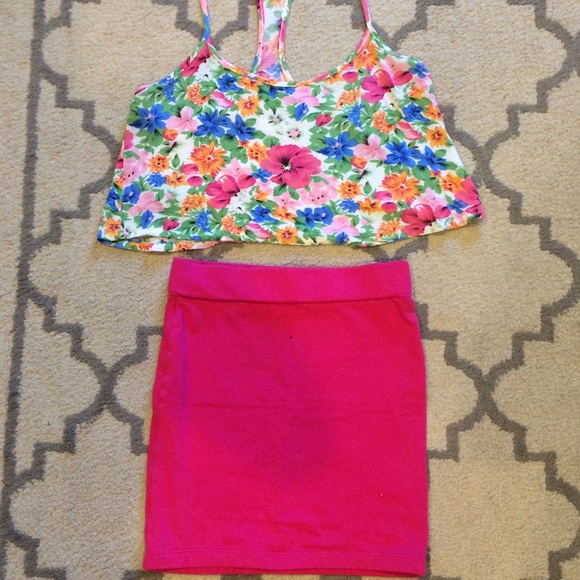 LA Hearts Floral Crop Tank & Pink Skirt Bundle