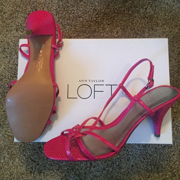 LOFT Size 7 Chelsea sandals hot pink - Picture 8 of 9