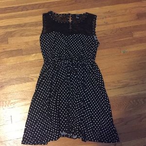 Forever 21 Keyhole Back dress