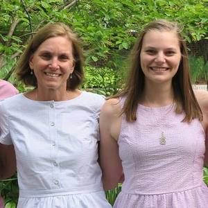 Meet your Posher, Linda