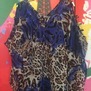 Blue leopard top