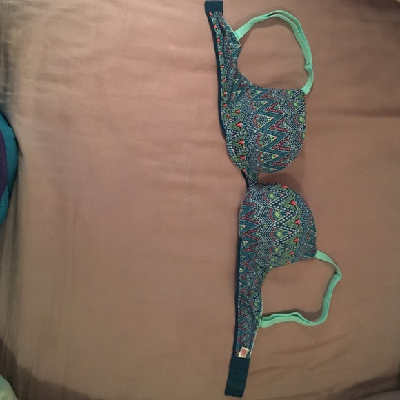 PINk Victoria's Secret Bra