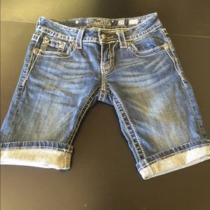 Miss Me Bermuda shorts