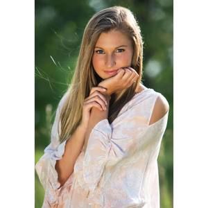 Meet your Posher, Chloe