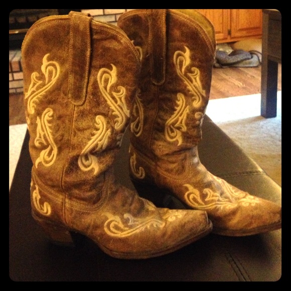 Corral cowgirl boots