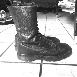 Dr marten soft leather lace up boot