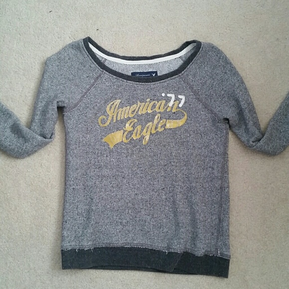 American Eagle sweater